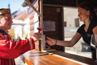 Slava cvičku! Slovinská oslava nápoje, nad kterým mnozí pozvedají obočí - Novinky